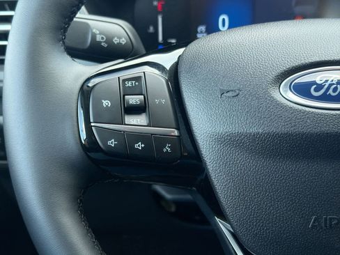 Used 2025 Ford Escape Active w/ Cold Weather Package image 24