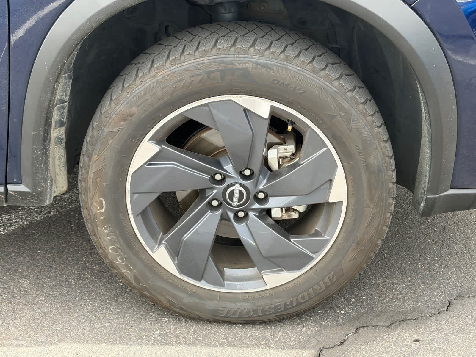 Certified 2025 Nissan Rogue SV AWD/4WD image 6