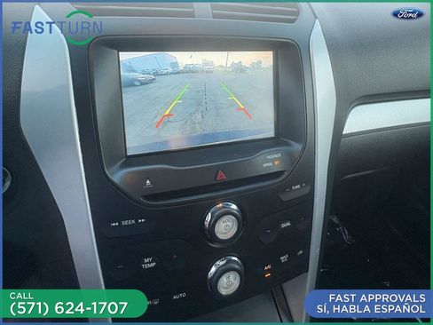 Used 2015 Ford Explorer XLT w/ Equipment Group 202A AWD/4WD image 31