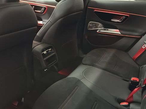 New 2026 Mercedes-Benz E 53 AMG e 4MATIC Sedan image 32