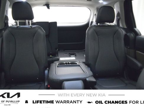 New 2027 Kia Carnival SX FWD image 13