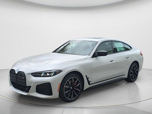 New 2026 BMW i4 M60 w/ Premium Package image 9