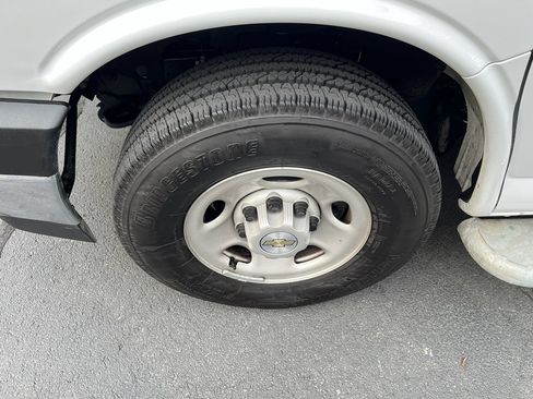 Used 2024 Chevrolet Express 2500 w/ Driver Convenience Package image 12