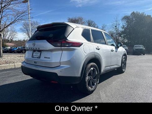 Certified 2024 Nissan Rogue SV AWD/4WD image 10