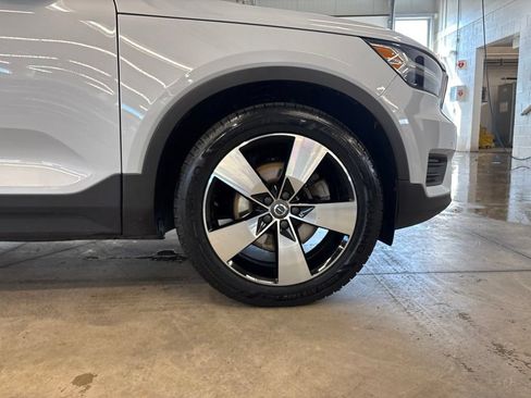 Used 2020 Volvo XC40 T5 Momentum w/ Protection Package AWD/4WD image 33