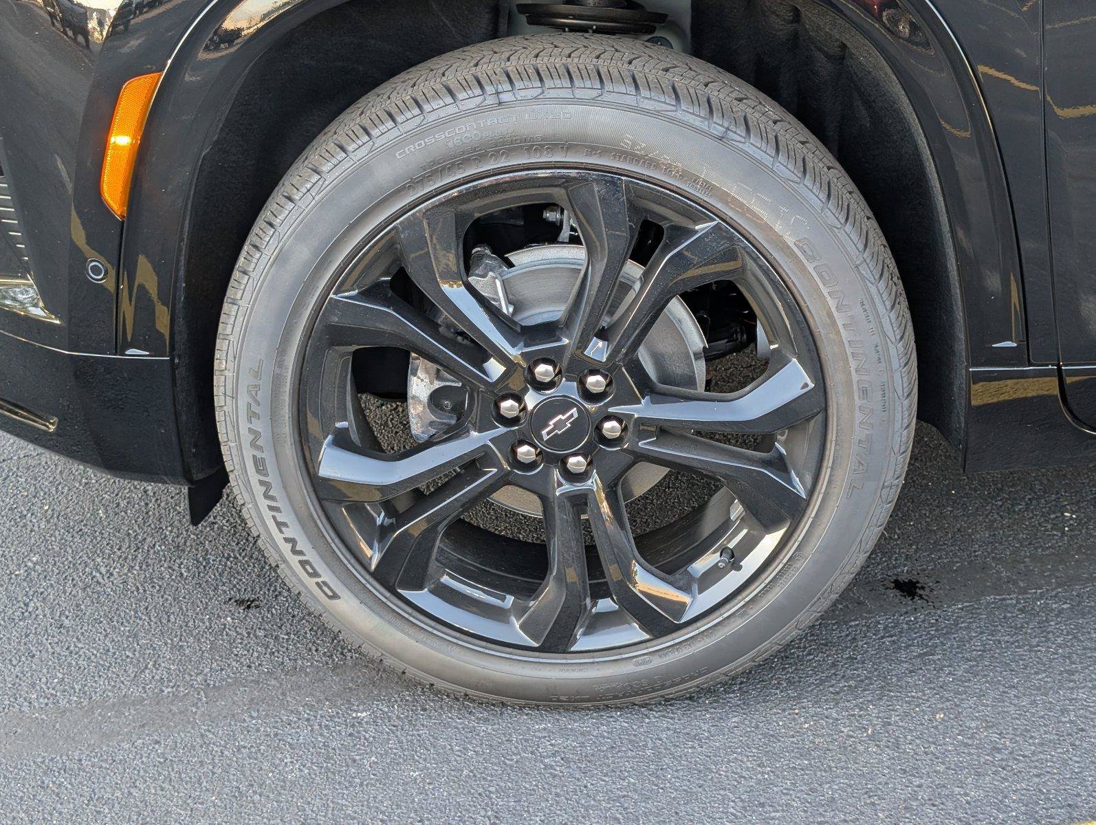 New 2027 Chevrolet Traverse RS FWD image 11