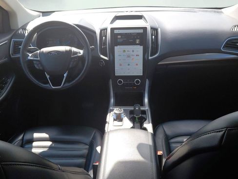Used 2024 Ford Edge SEL AWD/4WD image 2