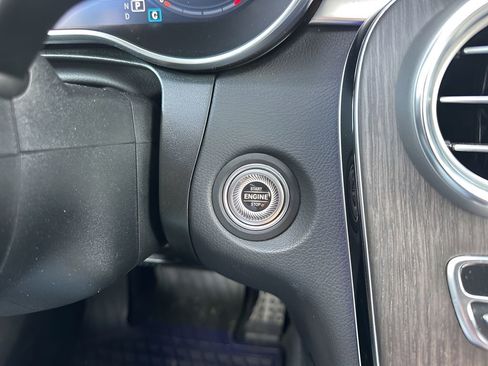 Used 2022 Mercedes-Benz GLC 300 4MATIC image 21