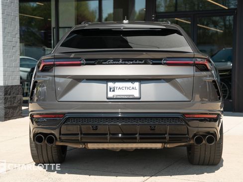Used 2021 Lamborghini Urus AWD/4WD image 14