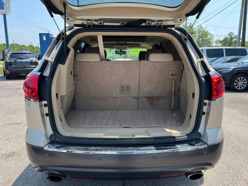 Used 2011 Buick Enclave CXL FWD image 27