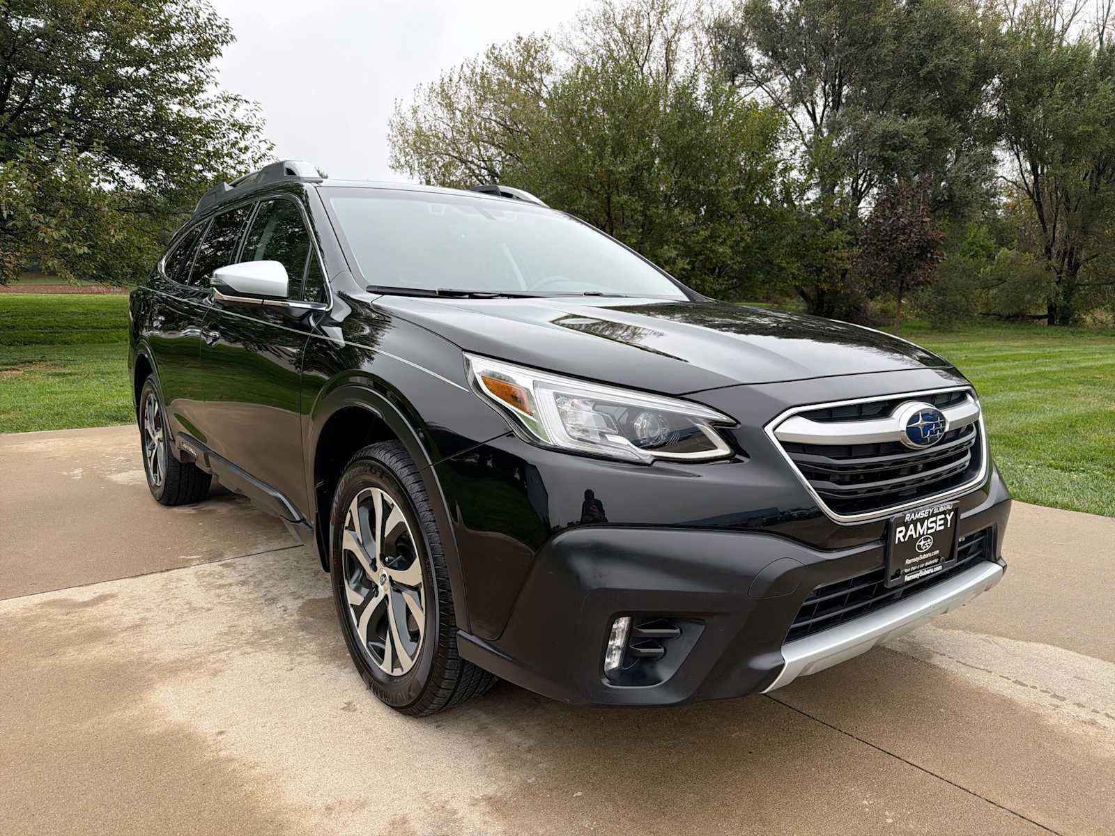 Certified 2022 Subaru Outback Onyx Edition AWD/4WD image 8