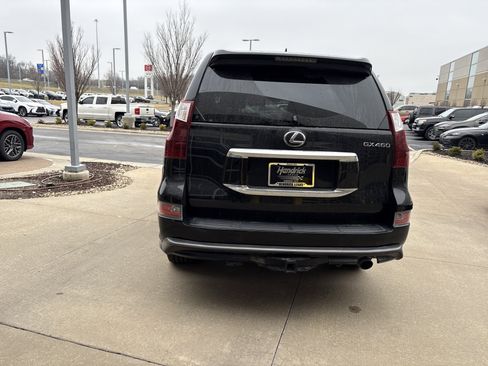Used 2021 Lexus GX 460 Premium w/ Accessory Package image 24