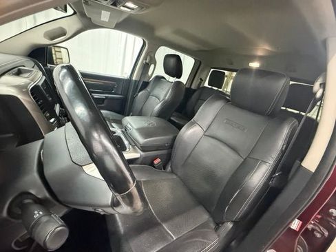 Used 2017 RAM 1500 Laramie AWD/4WD image 4