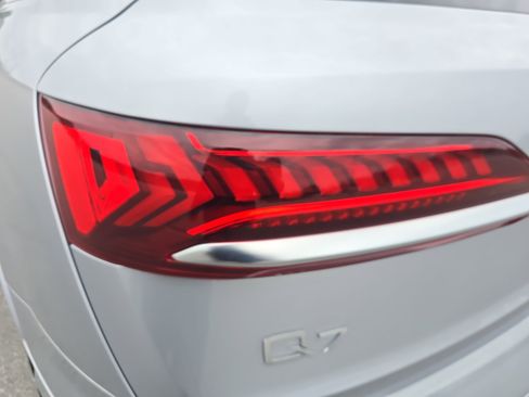 Certified 2022 Audi Q7 3.0T Premium image 33