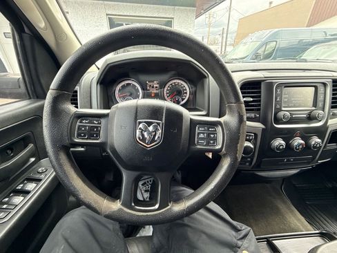 Used 2017 RAM 1500 Express w/ Express Value Package AWD/4WD image 24