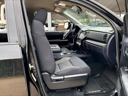 Used 2019 Toyota Tundra SR5 w/ SR5 Upgrade Package AWD/4WD image 9