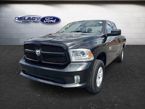 Used 2018 RAM 1500 Express AWD/4WD image 1