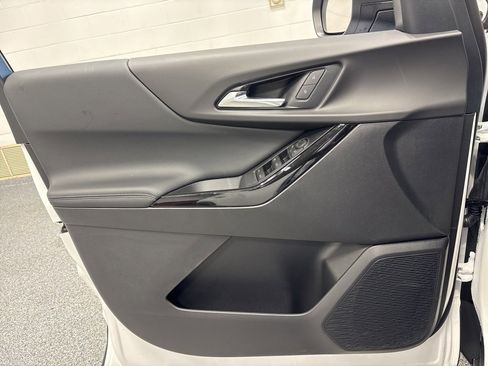 New 2026 Chevrolet Equinox LT w/ Midnight Edition image 26