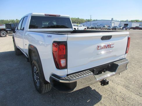 New 2026 GMC Sierra 2500 SLE w/ SLE Value Package; AWD/4WD image 7