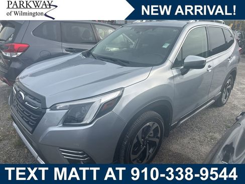 Used 2023 Subaru Forester Touring image 1