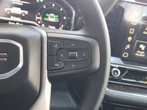 Used 2025 GMC Sierra 1500 SLT image 25