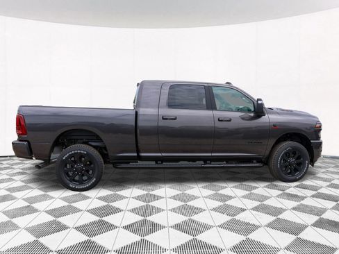 New 2026 RAM 2500 Laramie AWD/4WD image 8