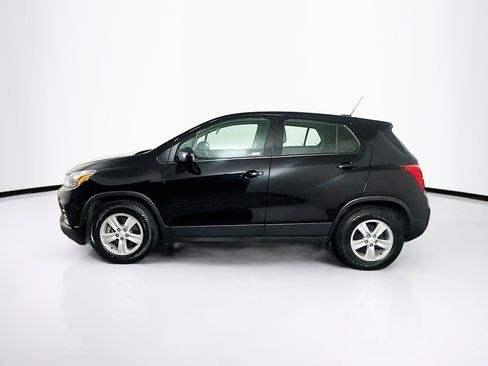 Used 2020 Chevrolet Trax LS image 4