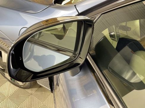 New 2025 Volvo XC60 T8 Plus w/ Protection Package Premier image 17