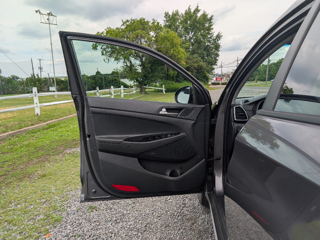 Used 2020 Hyundai Tucson Sport w/ Cargo Package AWD/4WD image 10