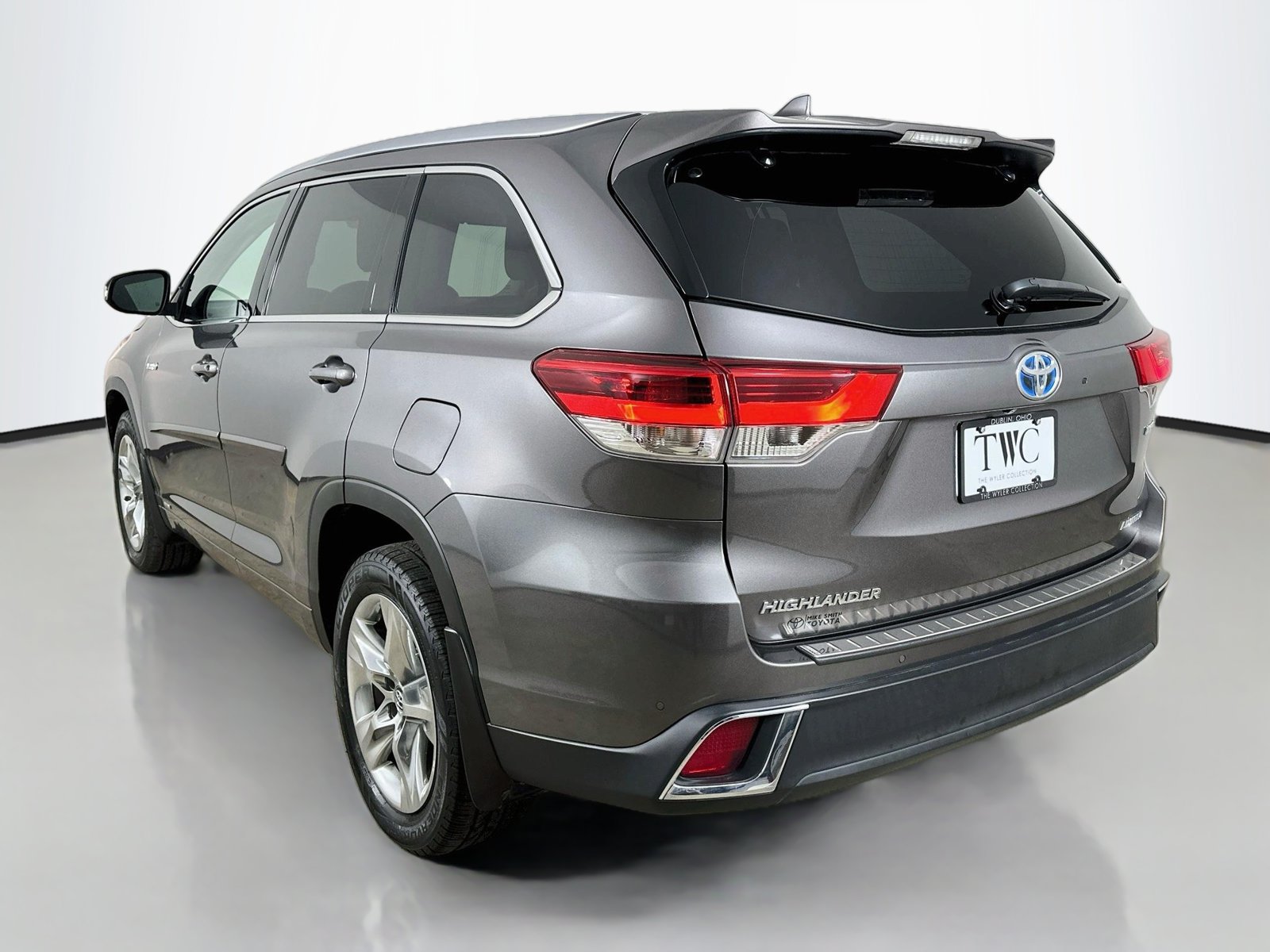 Used 2018 Toyota Highlander Limited AWD/4WD image 7