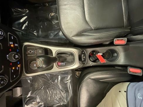 Used 2021 Jeep Compass Latitude AWD/4WD image 21