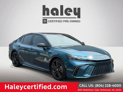 Used 2025 Toyota Camry XSE FWD image 1