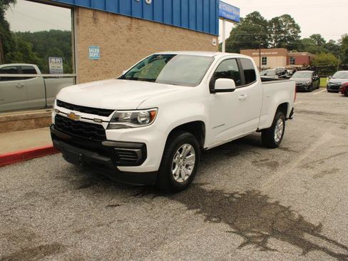 Used 2022 Chevrolet Colorado LT w/ Fleet Safety Package RWD image 3