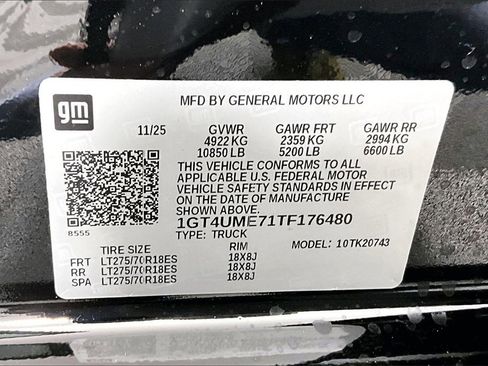 New 2026 GMC Sierra 2500 SLE w/ SLE Value Package; image 9