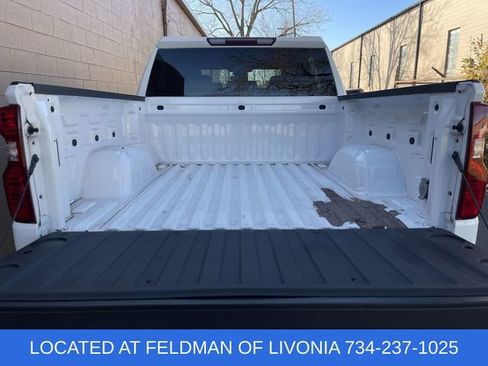 Used 2023 Chevrolet Silverado 1500 LT image 24