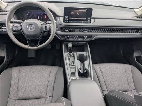 Used 2023 Honda Accord EX image 17