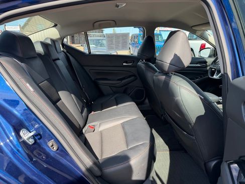 Used 2024 Nissan Altima 2.5 SR FWD image 22