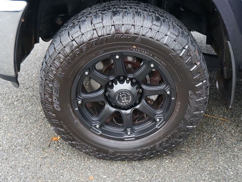 Used 2018 RAM 2500 Laramie w/ Convenience Group image 10