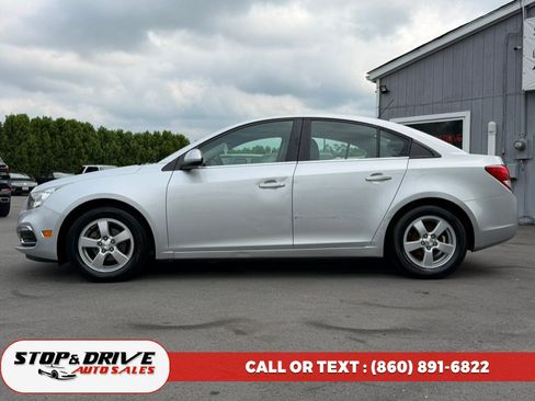 Used 2016 Chevrolet Cruze LT FWD image 8