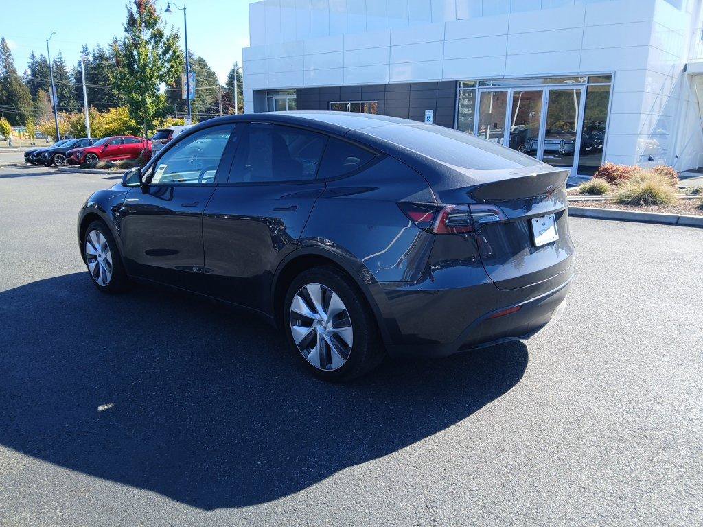 Used 2021 Tesla Model Y Long Range AWD/4WD image 3