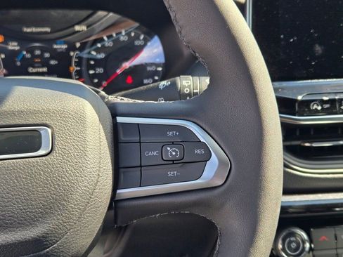 New 2026 Jeep Compass Latitude image 28