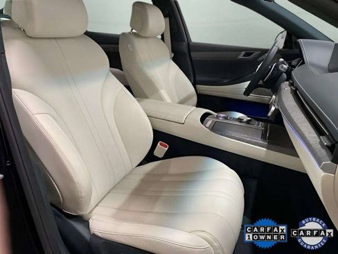 Used 2024 Genesis G80 image 83