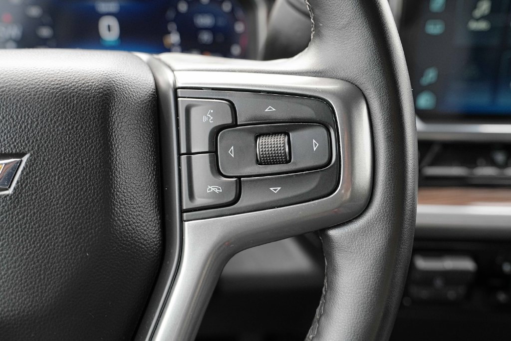 Used 2025 Chevrolet Silverado 2500 LT w/ Convenience Package AWD/4WD image 35
