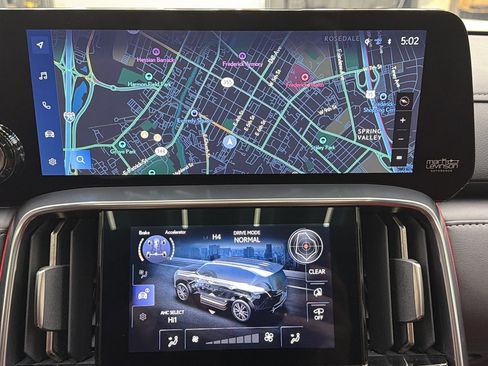 Used 2025 Lexus LX 700h F Sport image 19