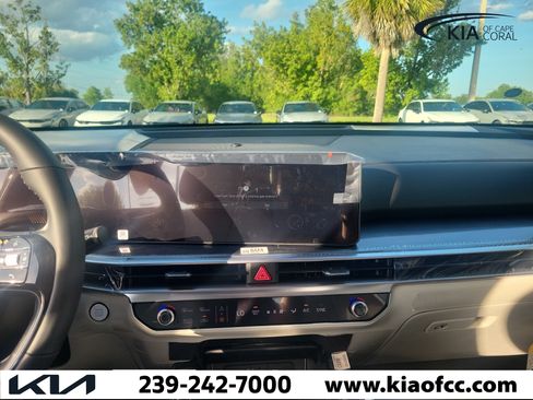 New 2026 Kia Sorento EX FWD image 19