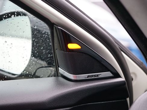 Used 2018 INFINITI QX30 Premium w/ Technology Package image 25