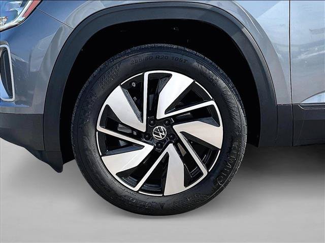 Used 2024 Volkswagen Atlas SE w/ Panoramic Sunroof Package FWD image 10