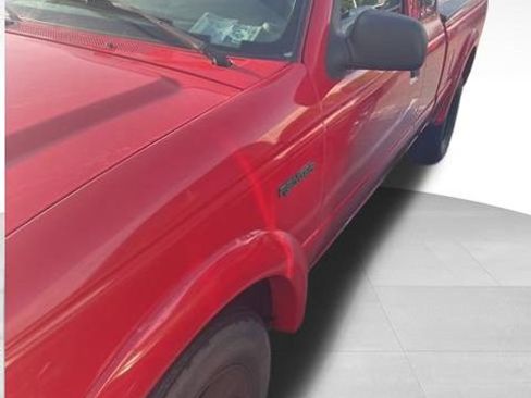 Used 2004 Ford Ranger XL image 3