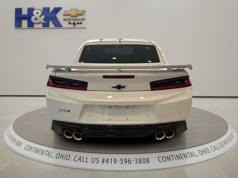 Used 2018 Chevrolet Camaro ZL1 RWD image 5