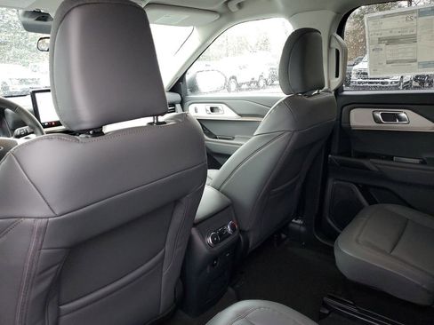 New 2026 Ford Explorer Active image 30